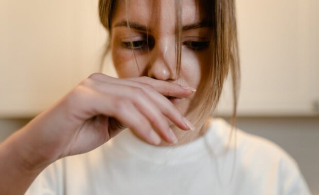 dlaczego rany śmierdzą